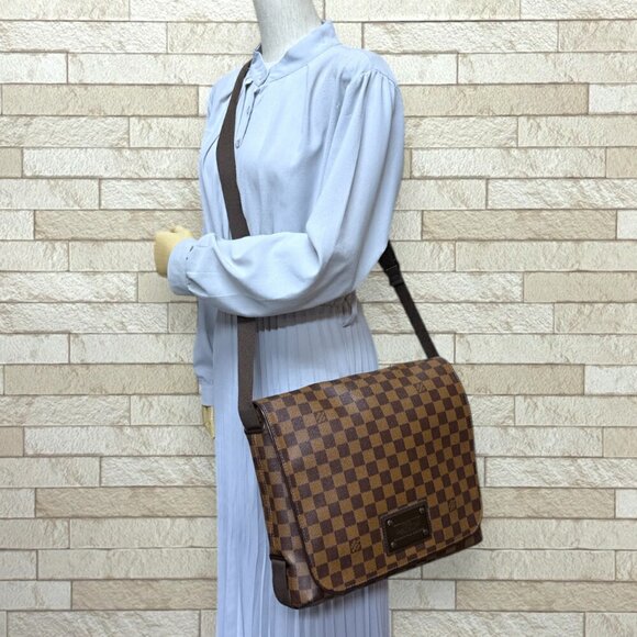 LOUIS VUITTON Brown Damier Canvas Shoulder Bag - Picture 2 of 12